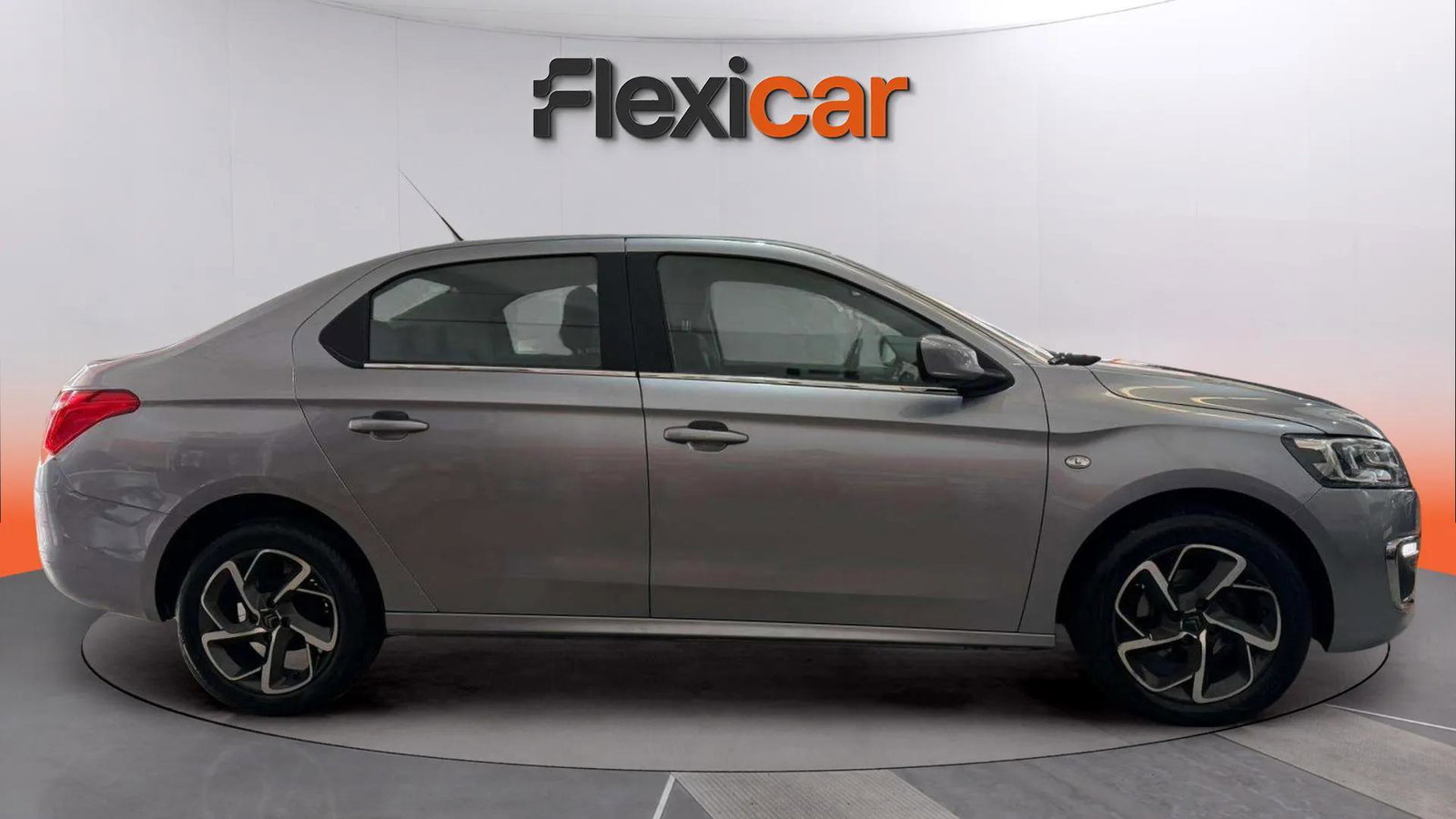 https://cdn-flexicar.caraffinity.it/public_appraisal_images_pro/images/stock/259256/InGJn0uZi6__WhatsApp Image 2026-05-15 at 10.45.20 (1).jpg